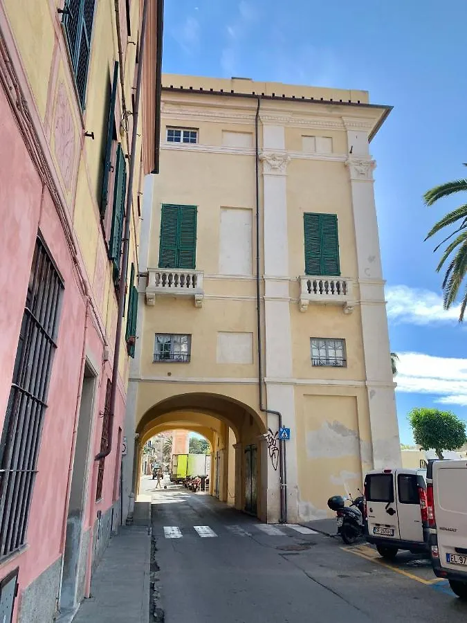 Historic Building By The Sea Apartment Finale Ligure
