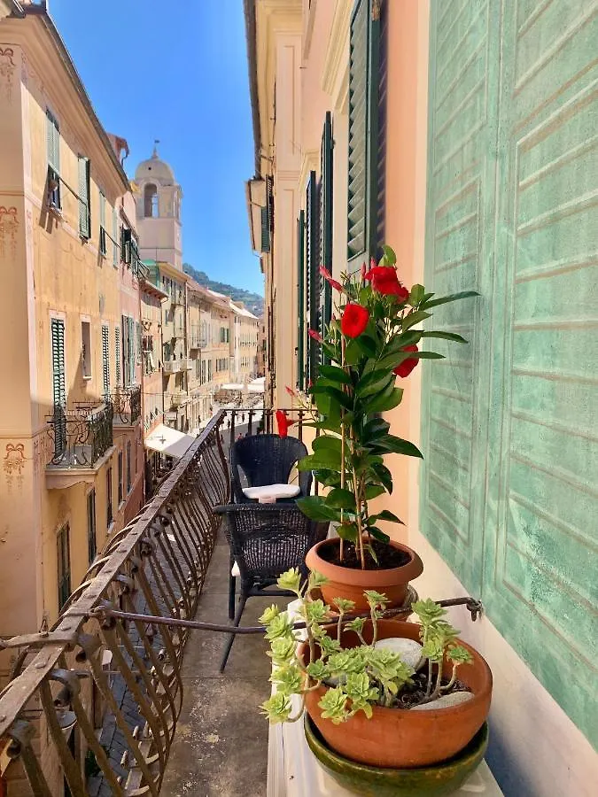 Historic Building By The Sea Apartment Finale Ligure