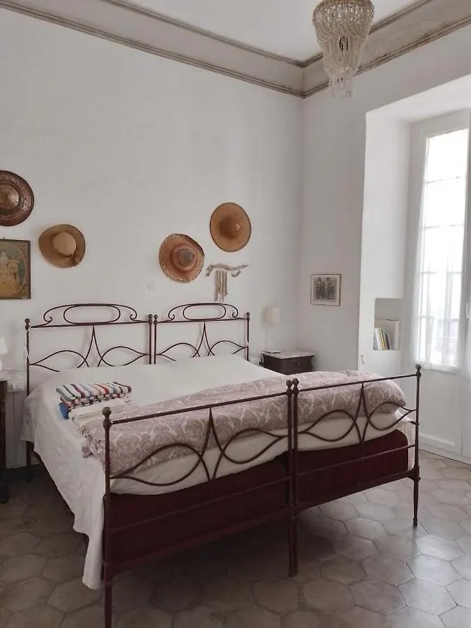 Historic Building By The Sea Apartment Finale Ligure