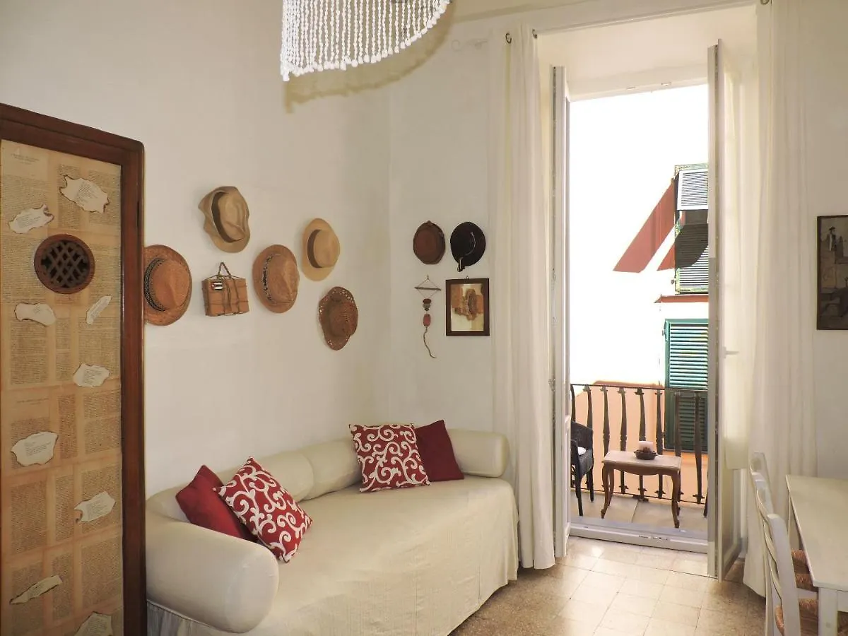 Appartamento Historic Building By The Sea Finale Ligure