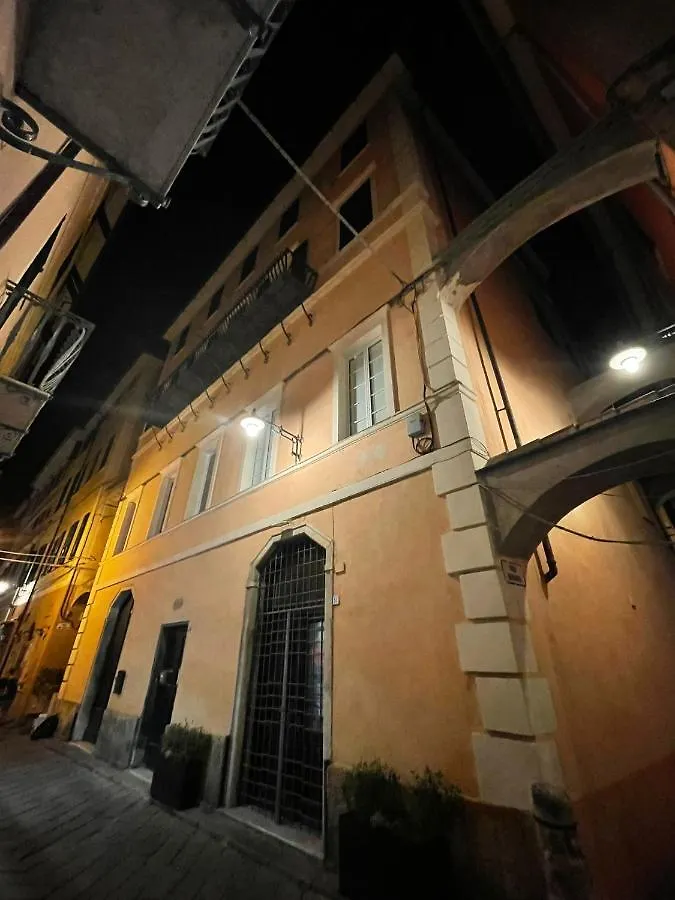Historic Building By The Sea Apartment Finale Ligure 0*,